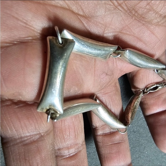 Sterling Silver 925 Puffed Hollow Bar Link Bracelet 8 Inch Long Weighs 17 Grams - Picture 3 of 7